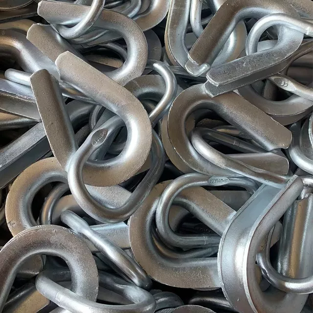 Steel thimbles with master link