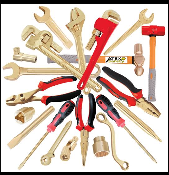Non-sparking tools set